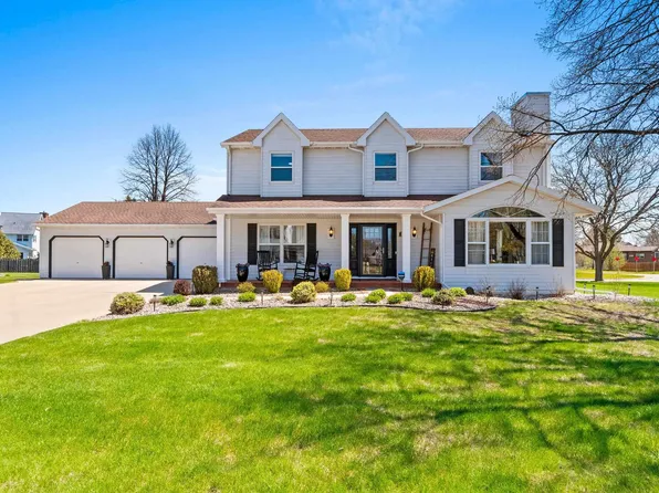 3937 W Saint Croix Cir, Green Bay, WI 54301