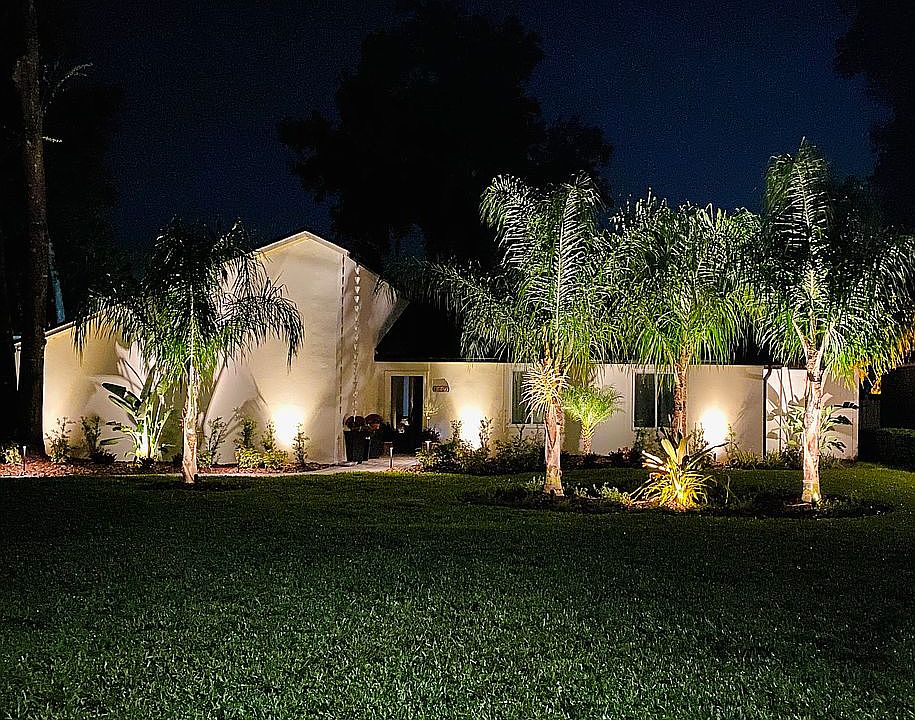 2nd image of 3119 Blue Heron Dr N