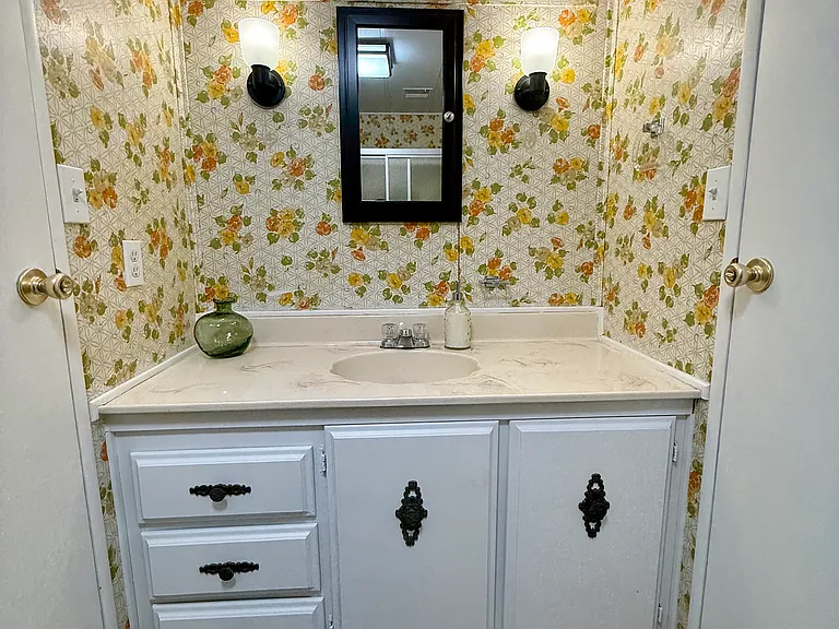 10584 E Amber Dr — Photo 9