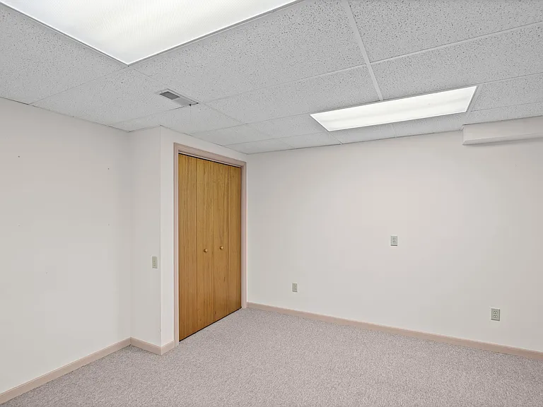 11129 Ash St — Photo 32