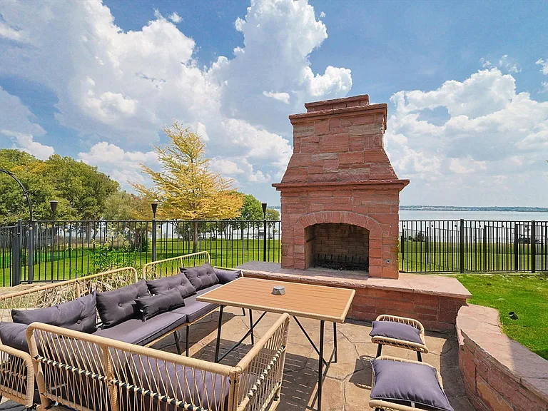 4710 Scenic Dr — Photo 42