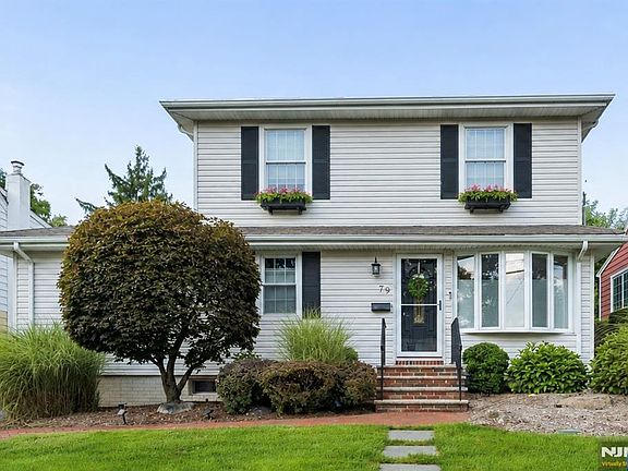2nd image of 79 Bergen Ave
