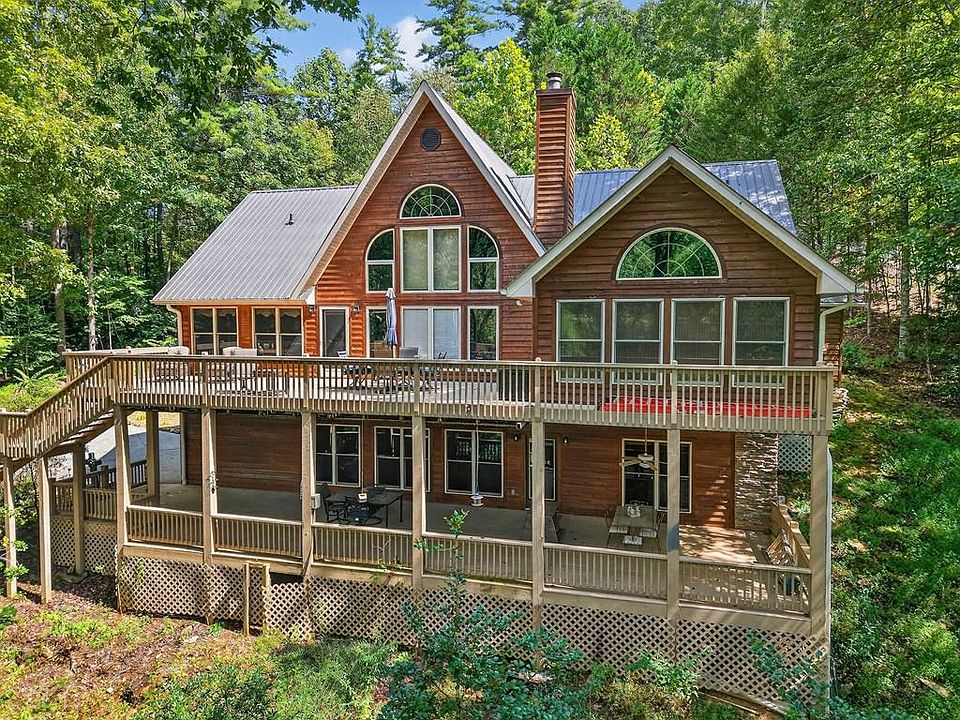 1st image of 324 Cooper Creek Dr