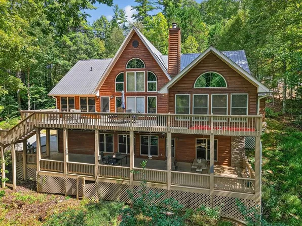 324 Cooper Creek Dr, Suches, GA 30572