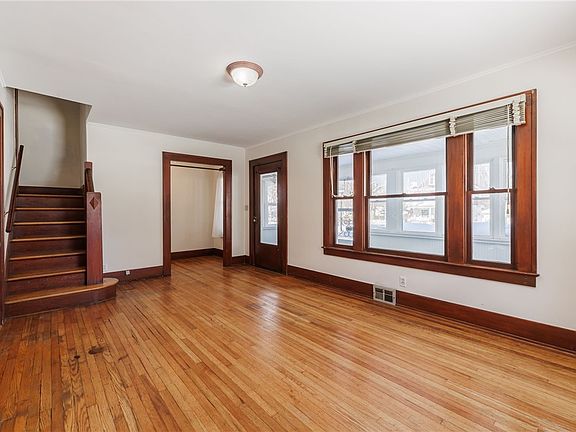 4th image of 43 Britton Rd