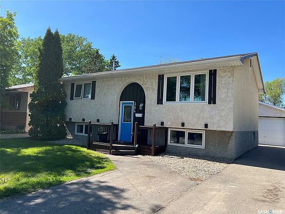 2nd image of 384 Cavendish St