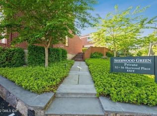 52 Sherwood Pl APT 1, Greenwich, CT 06830