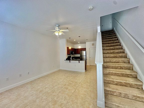 2nd image of 2926 SW 35th Pl APT 6