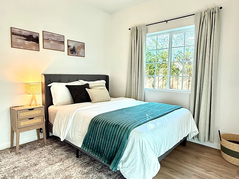3229 S Sherbourne Dr — Photo 43