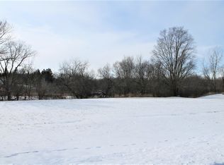 30W195 Dean Ct, Wayne, IL 60184