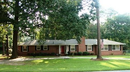 1st image of 2204 White Oak Dr