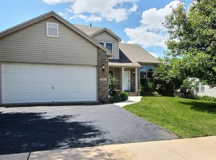 1419 Dawngate Dr, Belvidere, IL 61008