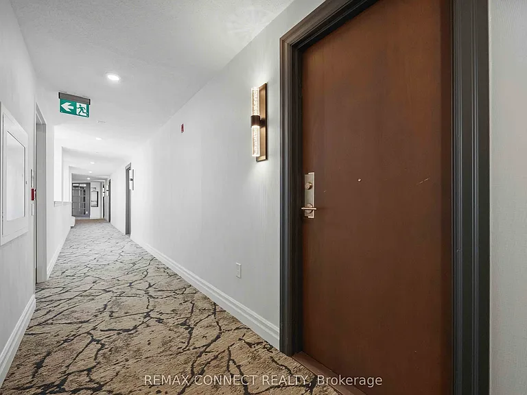 340 Watson St W #420 — Photo 5