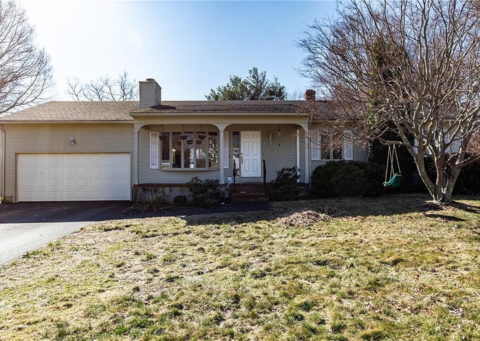 1st image of 9 Kimberly Ann Dr