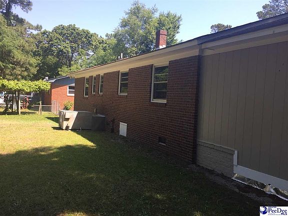 3rd image of 1722 Williamsburg Cir