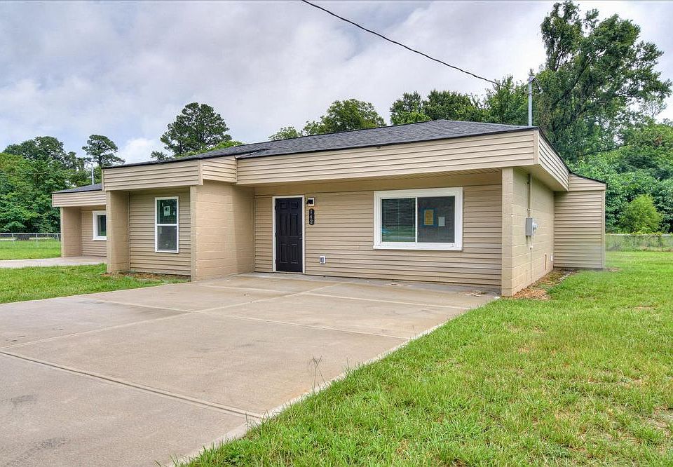 1st image of 140 McElmurray Dr #142