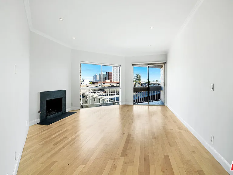 11628 Montana Ave #206 — Photo 26