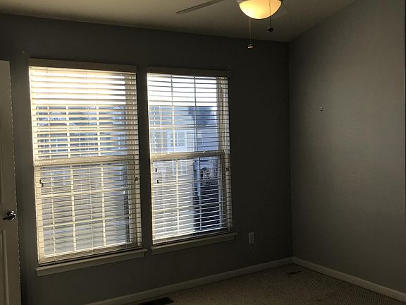 2nd image of 44624 Gwinnett Loop