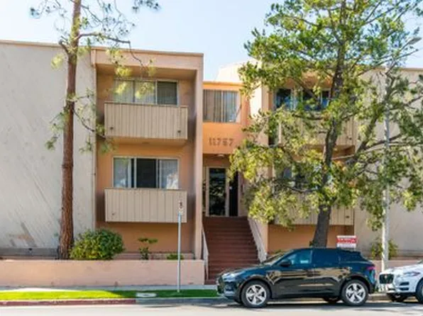 11757 Kiowa Ave APT 1, Los Angeles, CA 90049