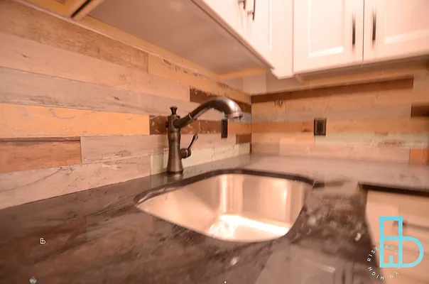 Rented by Miron Realty Group | media 74