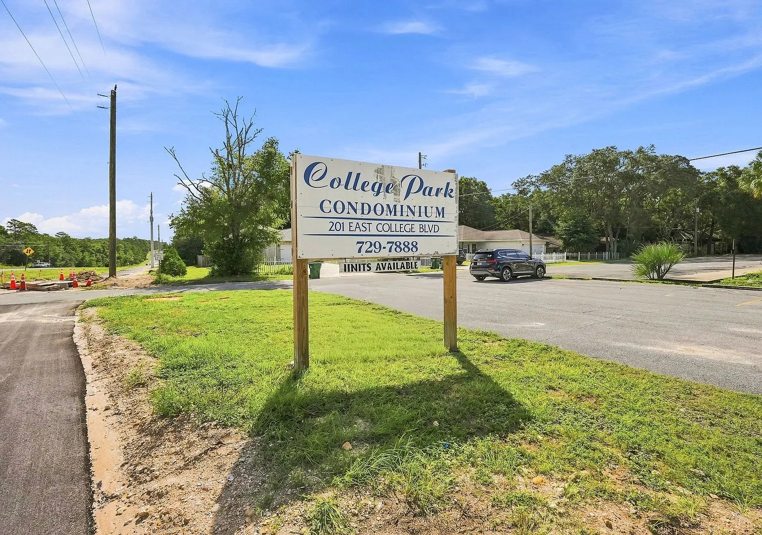 201 College Blvd E — Photo 1