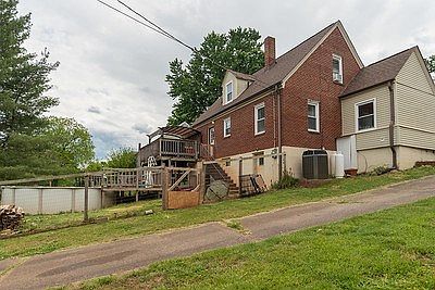 3rd image of 200 Sunrise Ave