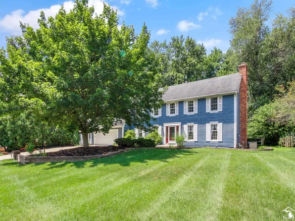 7223 Twin Canyon Dr, Lambertville, MI 48144