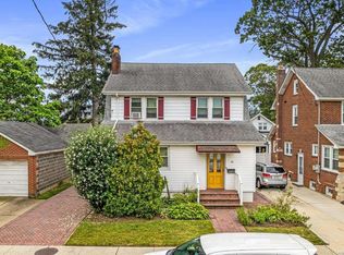 80 E Fairview Ave, Valley Stream, NY 11580