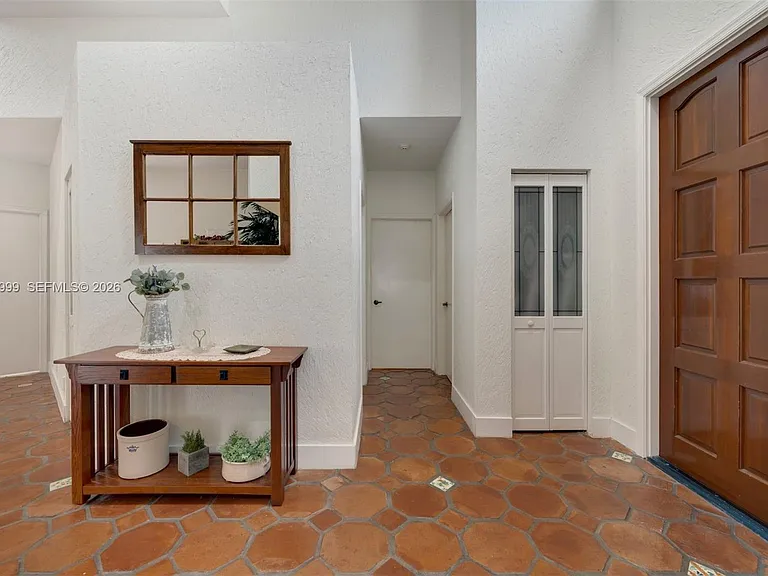 6540 Via Rosa — Photo 8