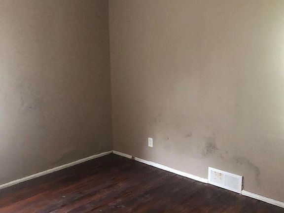 4th image of 6322 Washington Ave