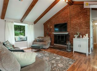 110 W 96th St, Kansas City, MO 64114