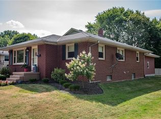 1948 King Dr, Hermitage, PA 16148