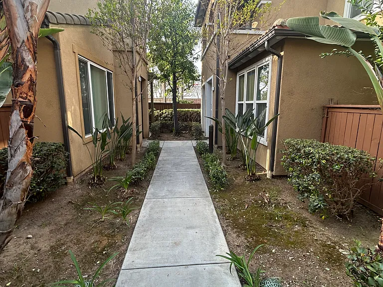 3630 W Medici Ln — Photo 14