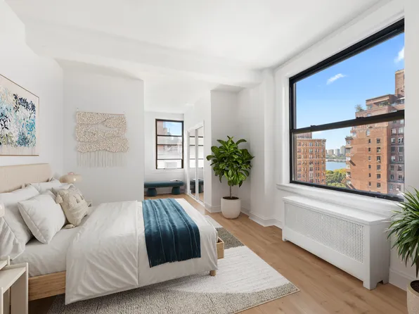 473 West End Avenue image 9 of 12