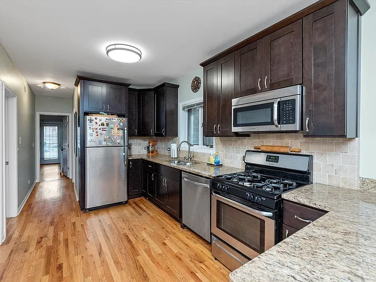1510 N Elk Grove Ave #1 — Photo 11
