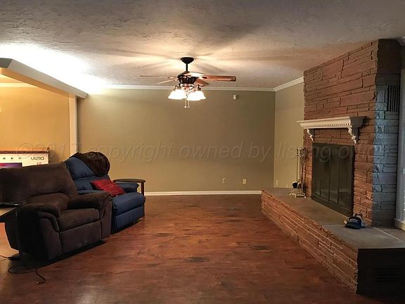 2nd image of 2211 Charles St