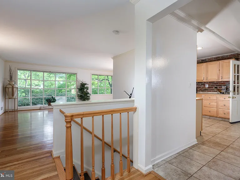 6728 Sulky Ln — Photo 12