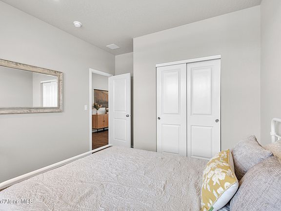 4th image of 3261 N Corvus St