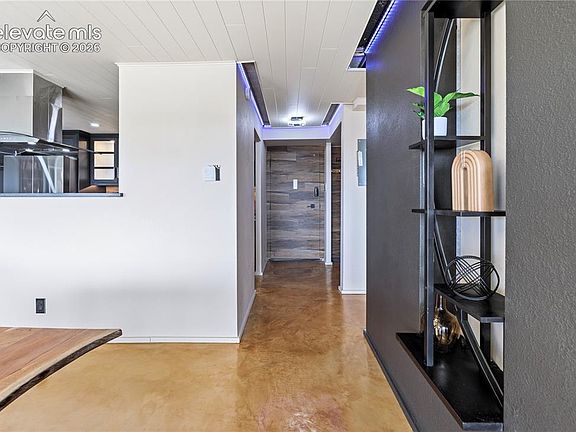 3rd image of 411 Lakewood Cir APT C706