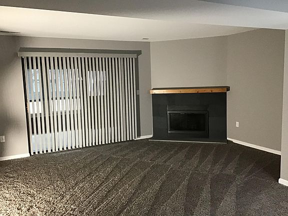 5th image of 403 Stonegate Ct