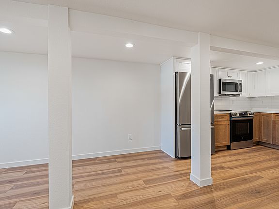 4th image of 14325 Phinney Ave N #2