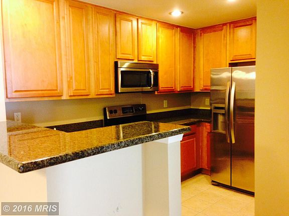 2nd image of 3178 Summit Square Dr Unit 3-D10