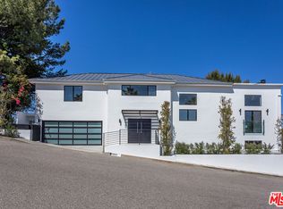 1962 Stradella Rd, Los Angeles, CA 90077