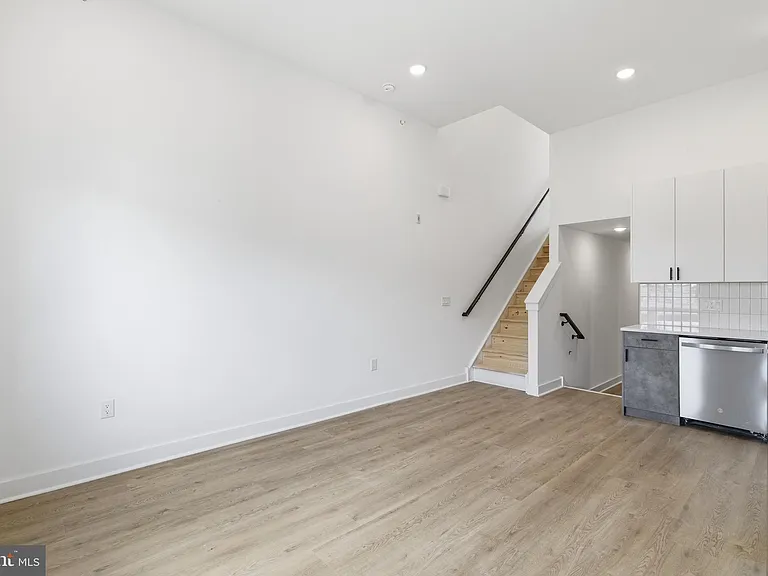 630 W Cumberland St #3 — Photo 8
