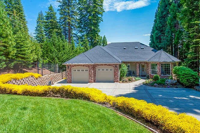 1st image of 528 Peninsula Dr