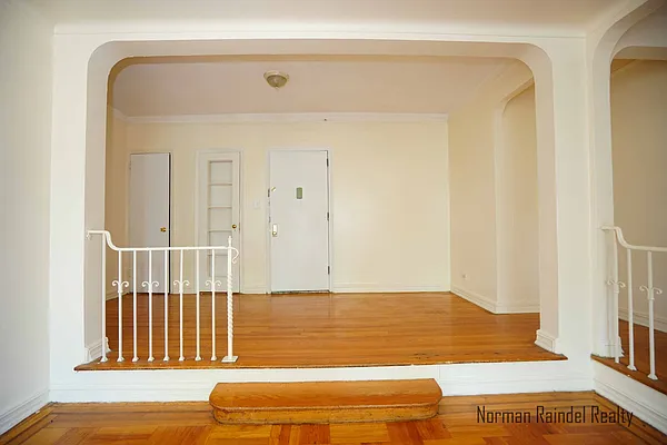 Rented by Norman Raindel, LREB | media 7