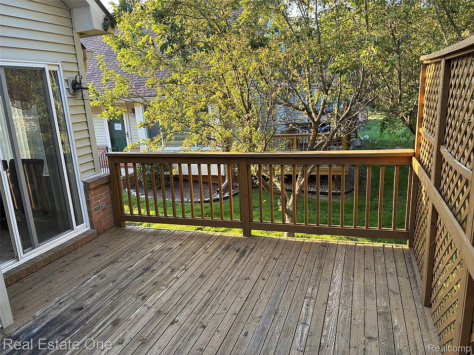 1040 Bird Song Ln, photo 16