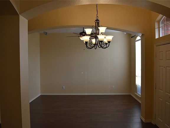 5th image of 455 Lakefield Dr