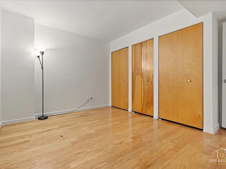 1812 S Dearborn St #10 — Photo 21