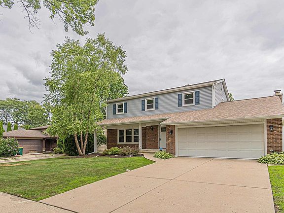 2nd image of 45 University Dr